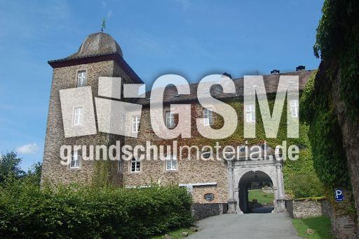Burg_Schnellenberg_2.JPG